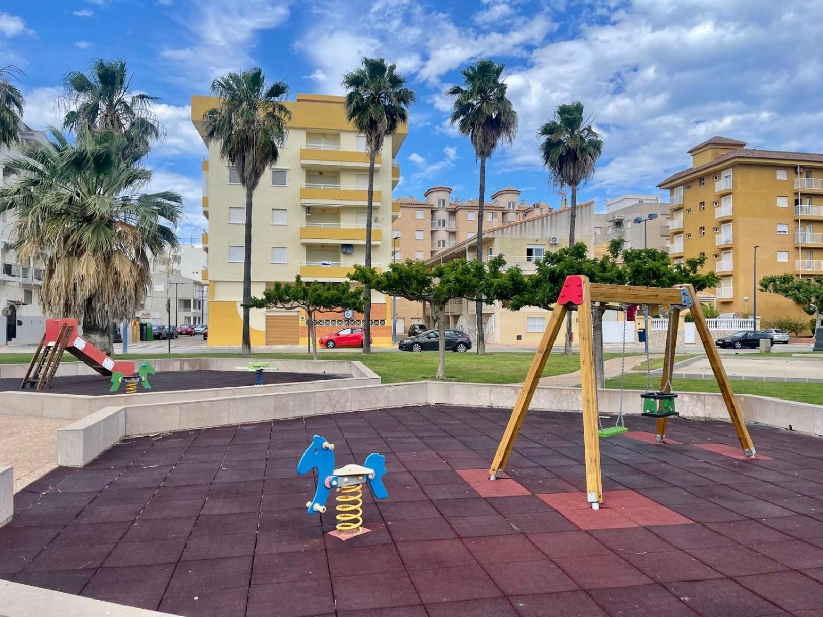 Playa De Miramar - 3 Min Walk To The Beach, Family-Friendly, Near Gandia Екстериор снимка